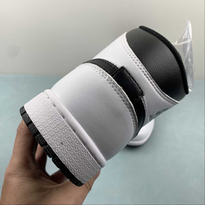 Air Jordan 1 Mid White Black