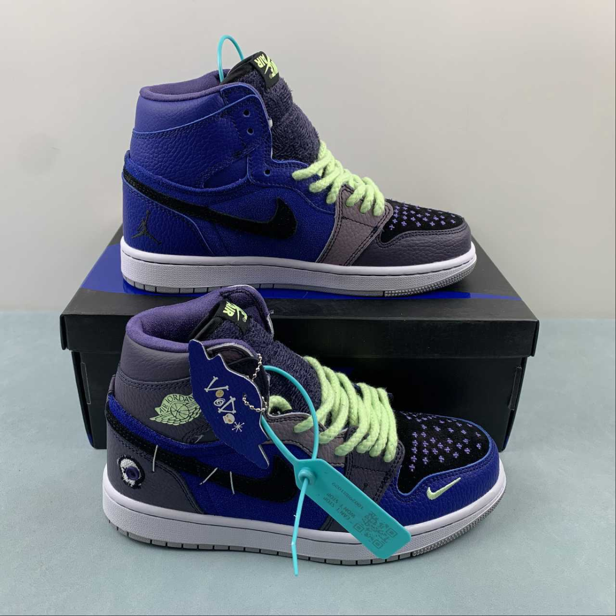 Air Jordan 1 Mid Voodoo