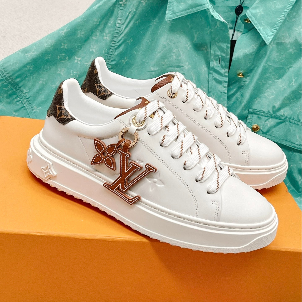 LV Time Out Sneaker White Browm