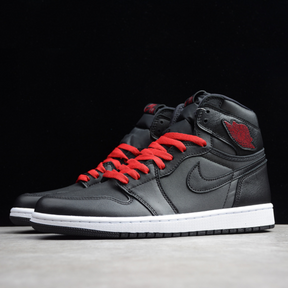 Air Jordan 1 Retro High Black Satin Black