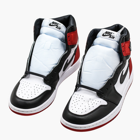 Air Jordan 1 Retro High Satin Black Toe