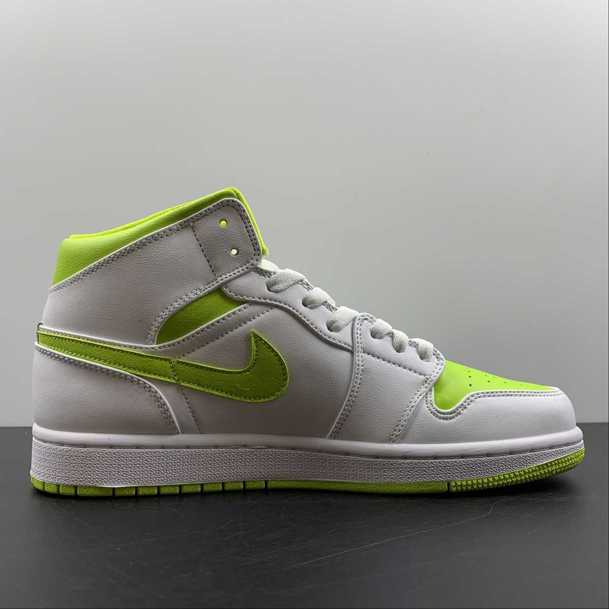 Air Jordan 1 Mid Lime