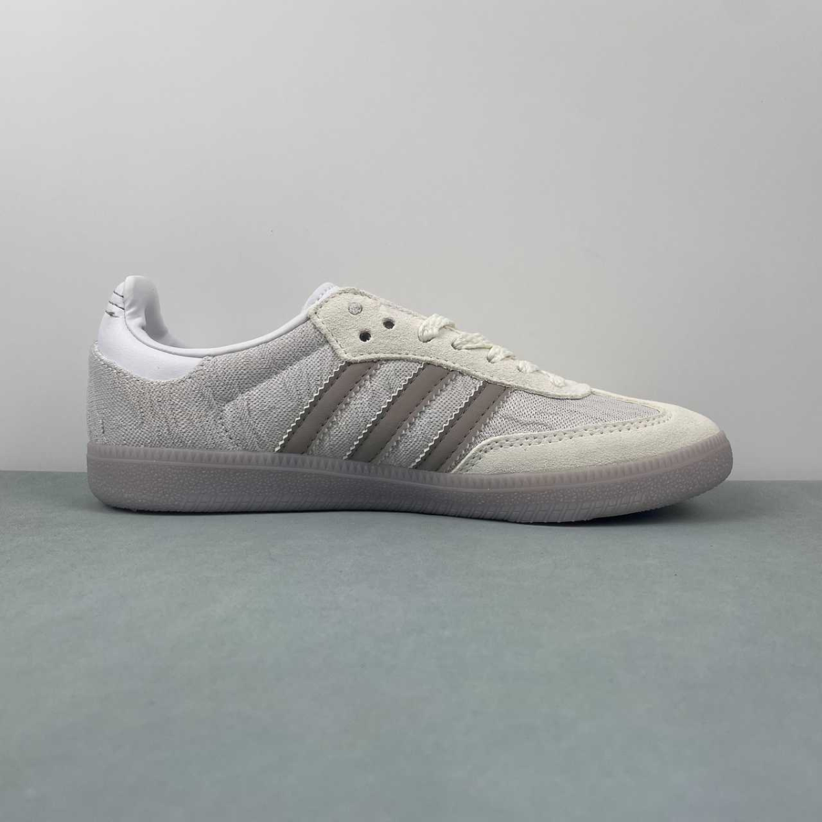 Samba White