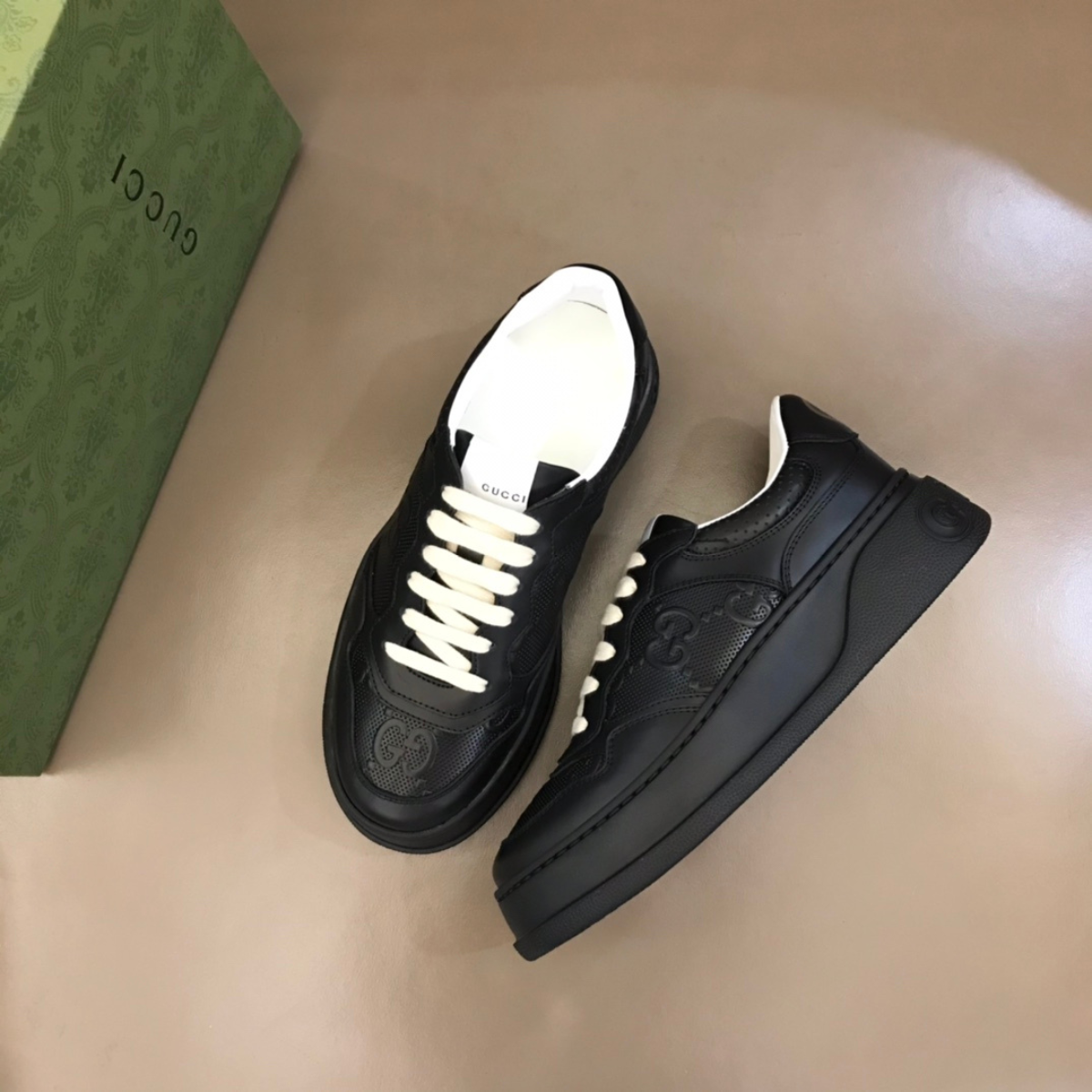 Gucci GG Black