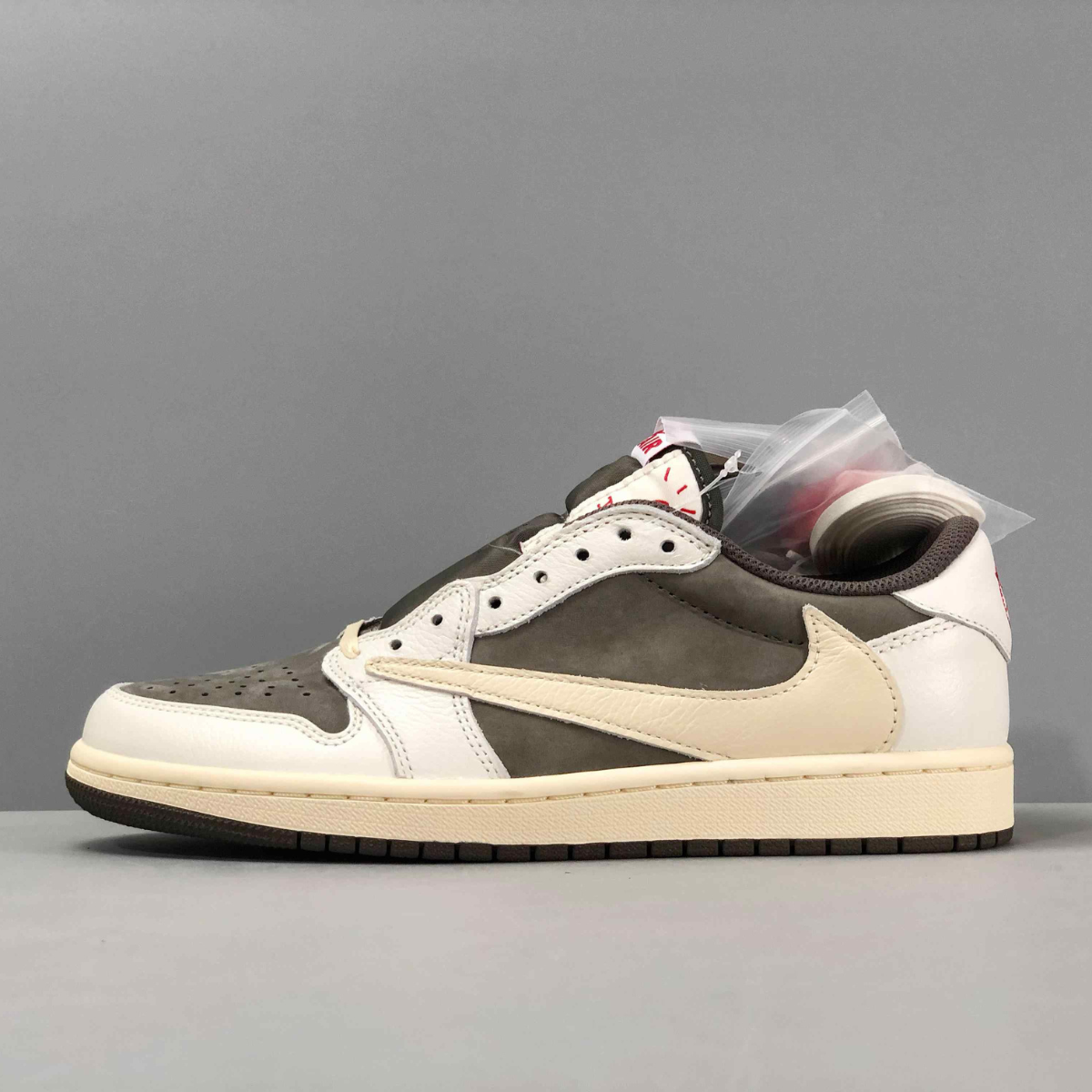 Travis Scott x Air Jordan 1 Low Reverse Mocha