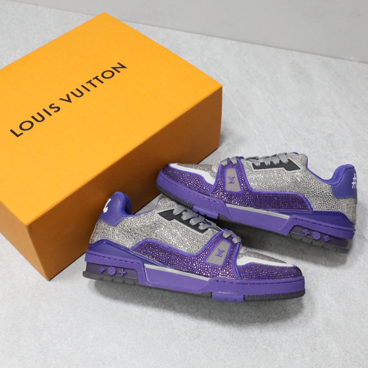 LV Trainer Pourple Crystal